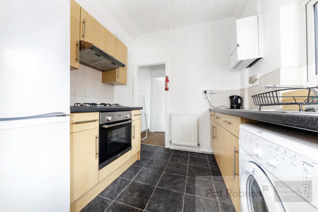 37 mayfair rd735.jpg