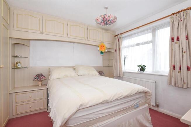 Master Bedroom.JPG