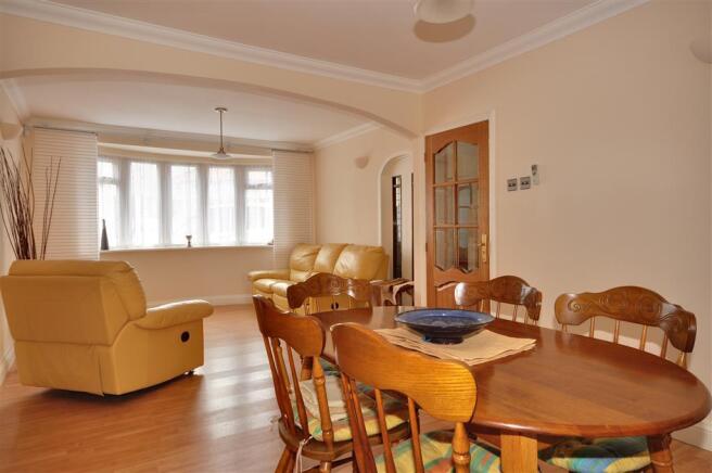 Lounge/Diner