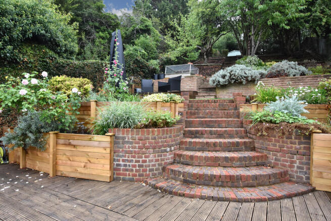 Garden - Steps Up