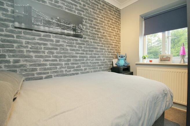 4 bed Semi-Detached for sale Image 12