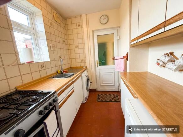 3 bed Semi-Detached for sale Image 6