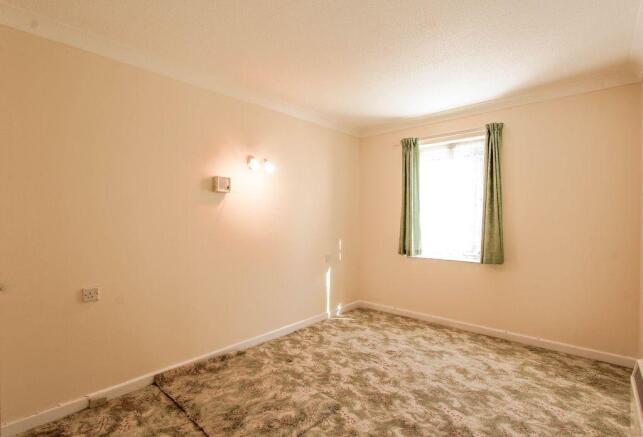 Bedroom 1 (Double)