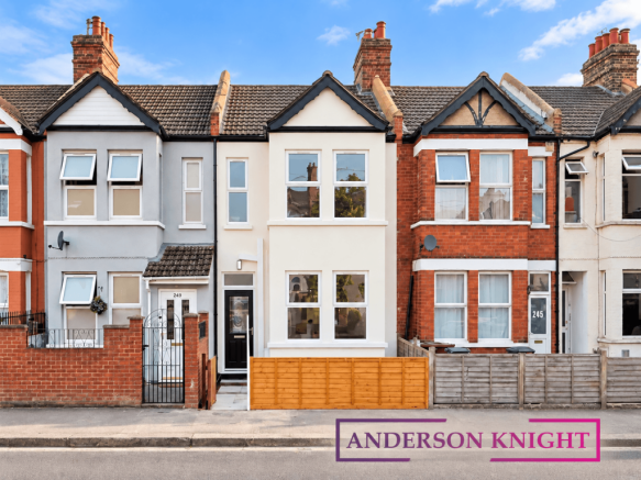 3 bed house for Rent Cromwell Road, Hounslow TW3