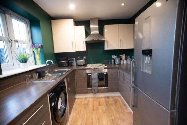 3 bed Semi-Detached for sale Image 5