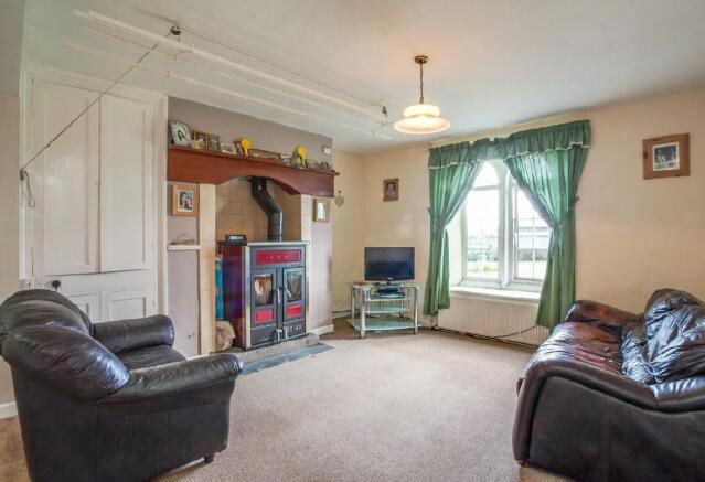 Family Room 1.jpg