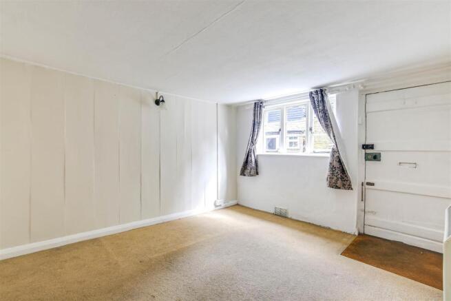 2. Living Room.jpg