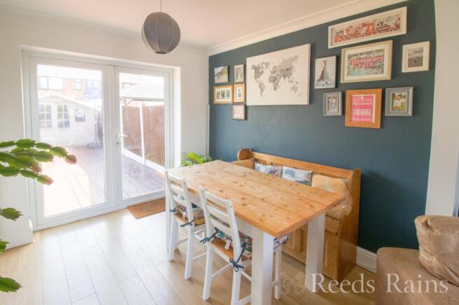 Talbot Road, Great Sutton, Ellesmere Port, Cheshire, CH66 photo 4