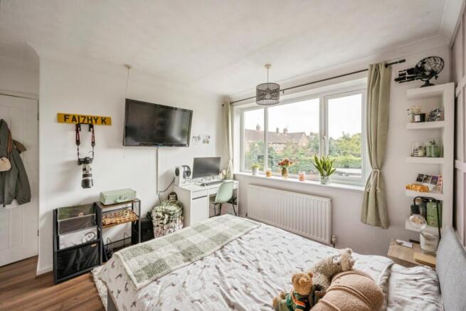 3 bed Terraced for sale Image 12