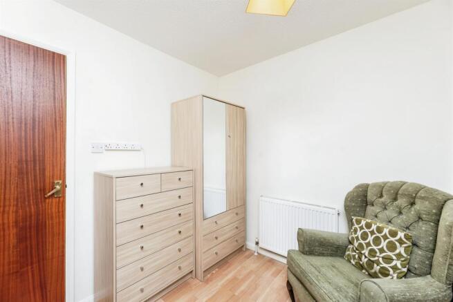 2 bed Semi-Detached Bungalow for sale Image 11