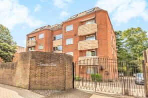 15, 2 Conifer Court, Inner Park Road, London SW19 6DZ