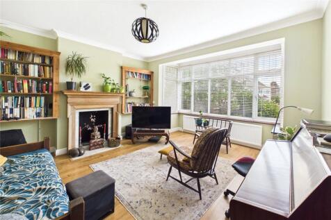 Wavertree Road, London, SW2