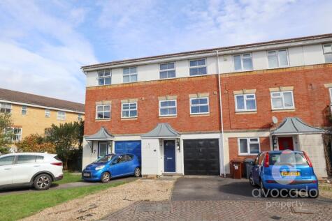Cody Close, Ash Vale, Surrey, GU12 5SJ