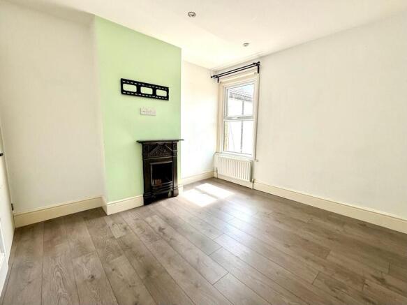 Montagu Street, Rodbourne, Swindon photo 5