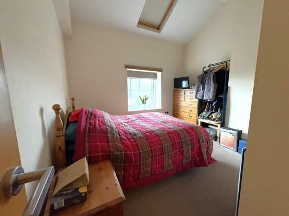 1 bed Apartment to rent Image 4