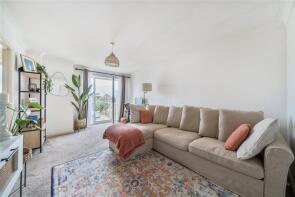 11, Yeend Close, West Molesey KT8 2NY