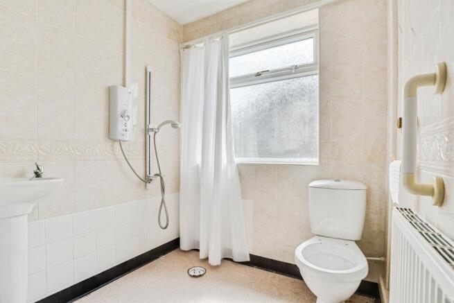 2 bed Semi-Detached Bungalow for sale Image 10