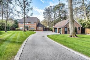 1b Harmony, Nuthatch Close, Ewshot, Farnham GU10 5TN