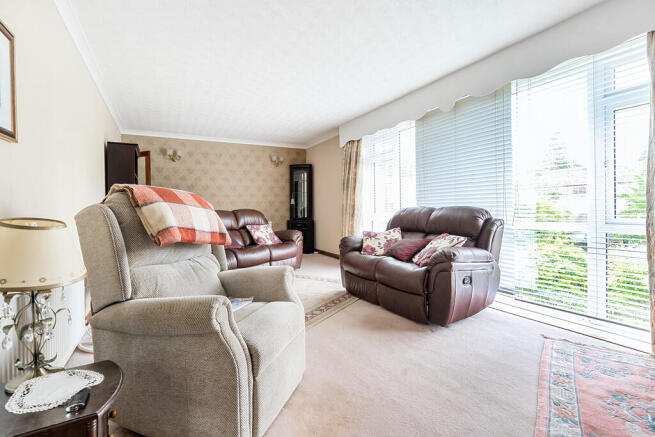2 bed Link Detached House for sale Image 6