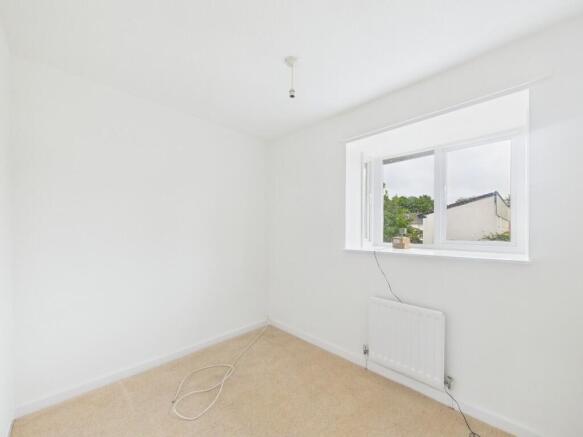 3 bed Terraced for sale Image 10