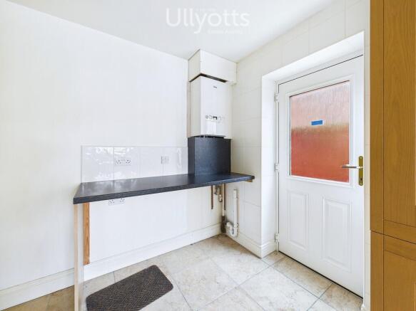 Kitchen/ utility ...