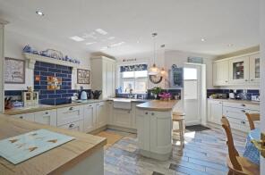 31, Trevail Way, St. Austell PL25 4QT