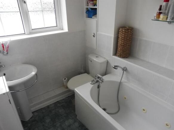 Photo 8