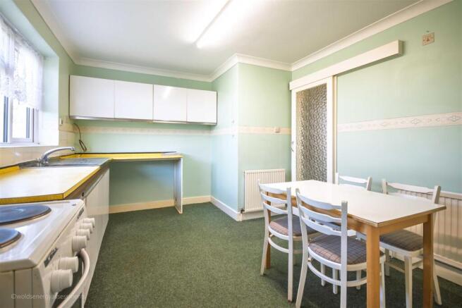 2 bed Detached Bungalow for sale Image 5