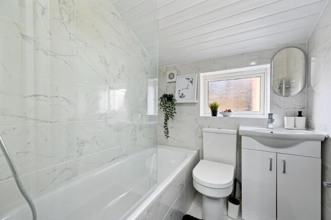 CS - 1 Clifton Road - Bathroom3 (1)