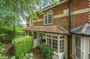61, Hastings Road, Pembury, Tunbridge Wells TN2 4JS