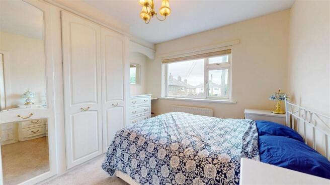 2 bed Semi-Detached Bungalow for sale Image 5