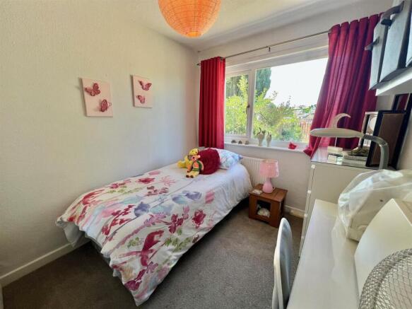 2 bed Semi-Detached Bungalow for sale Image 8