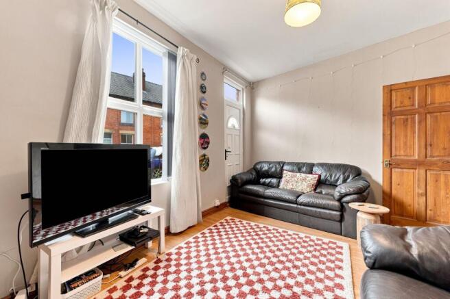 3 bed Terraced to rent Image 7
