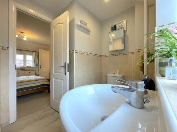 En-Suite (1).jpeg