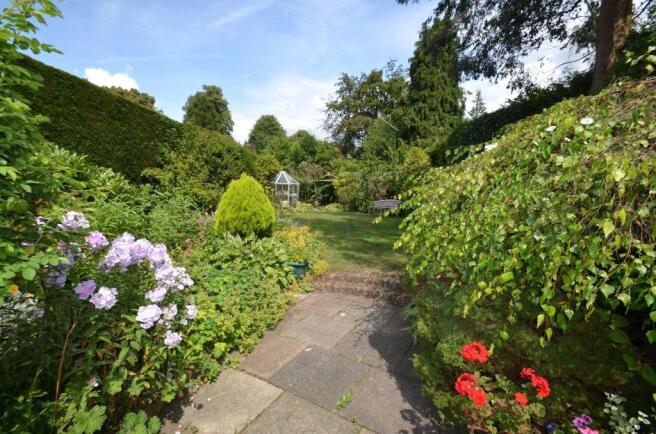 Cottage Style Garden