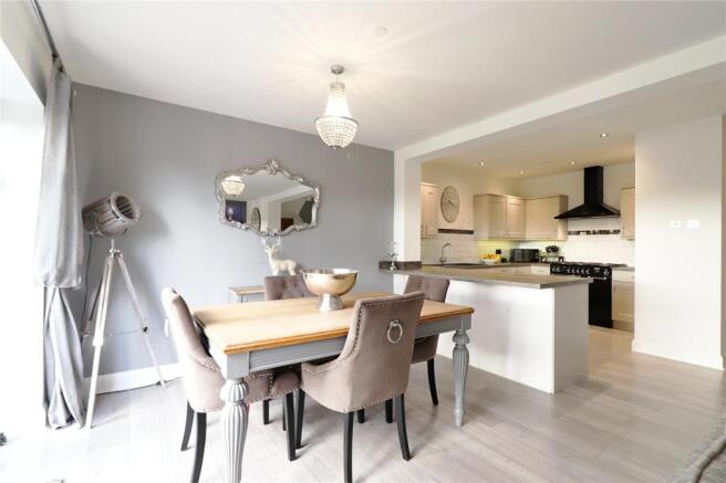 Kitchen & Diner Area