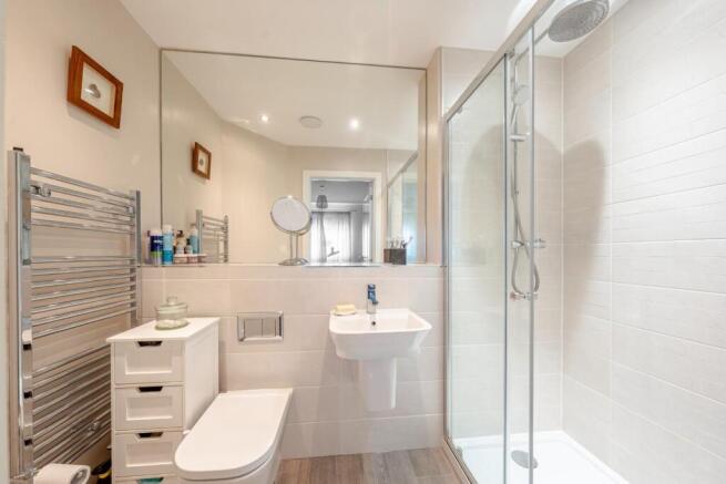 4 bed Detached for sale Image 12