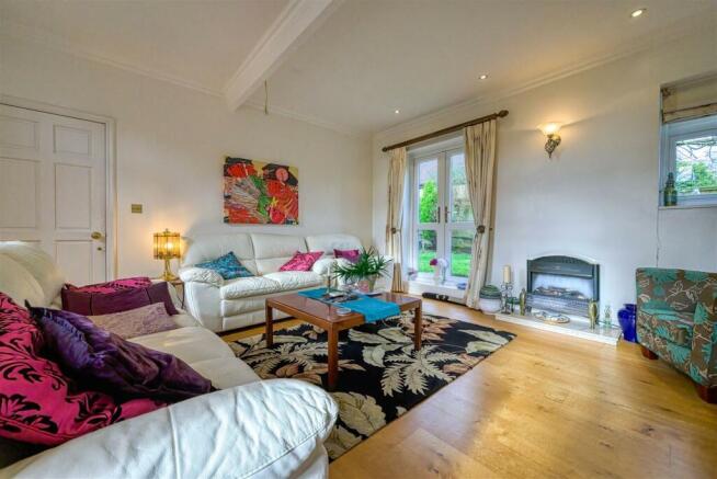 livingroom.jpg