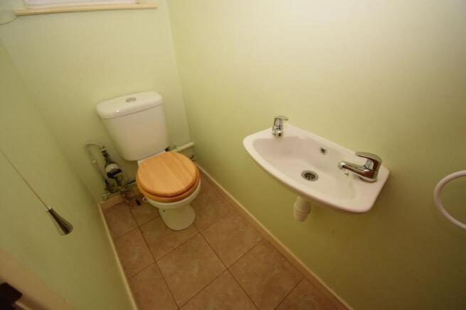 Cloakroom / WC