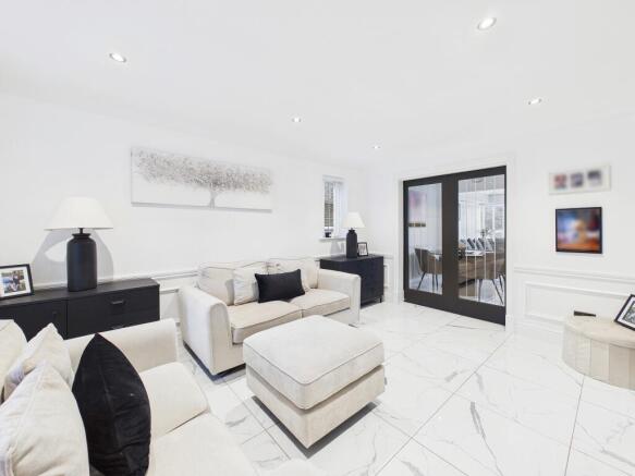 CAM05192G0-PR0217-STILL001