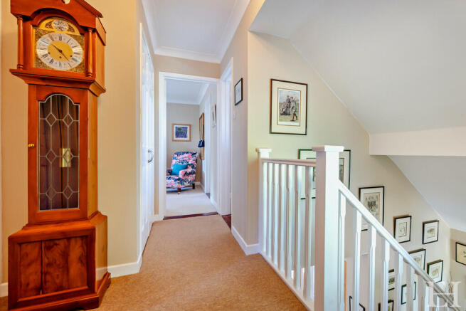 8616740-interiorW...