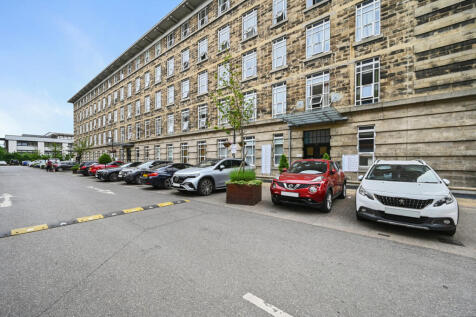 Bromyard Avenue, London, W3 7