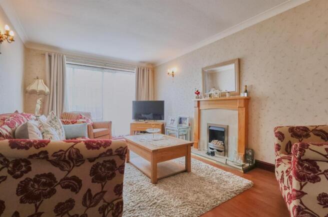Lounge to rear