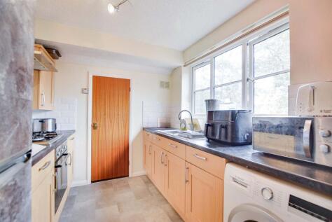 Carisbrooke Road, Knighton, Leicester
