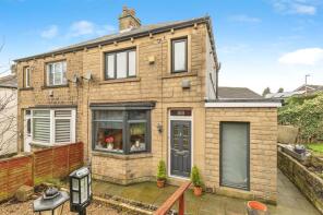 100, Moor Hill Road, Salendine Nook, Huddersfield HD3 3SF