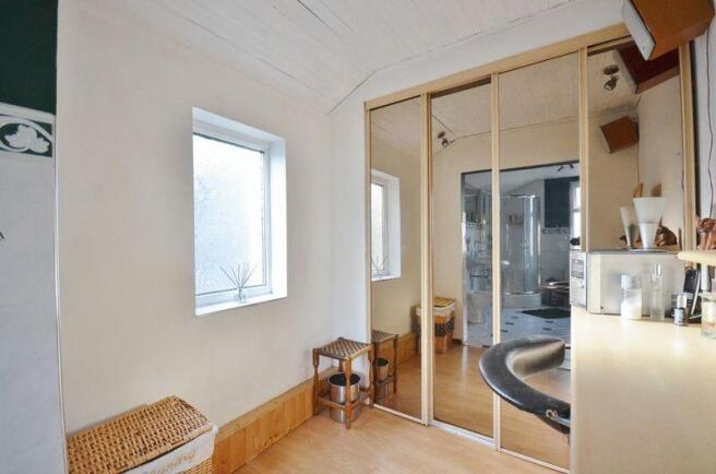 Dressing area 