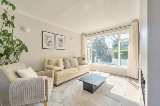 1432879-8-69be953...