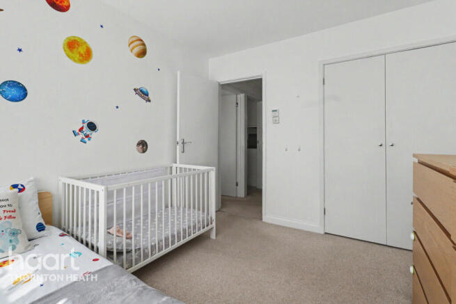 1-bed flat on Parchmore Road, Thornton Heath, £230,000