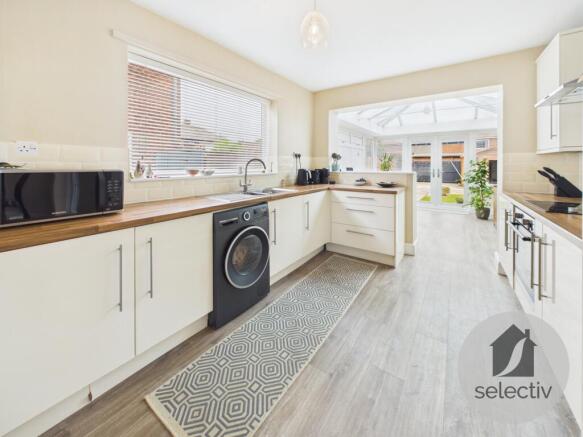 3 bed Semi-Detached for sale Image 7