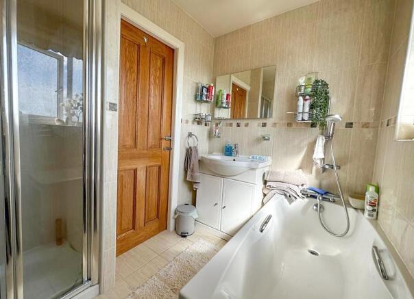 3 bed Semi-Detached for sale Image 10